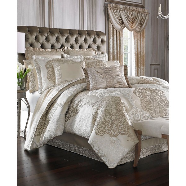 Elegant 4-Piece Queen Comforter Ensemble